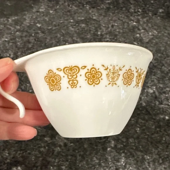 Corelle Vintage Butterfly Gold Hook Handle Cups and Saucers - Picture 11 of 16